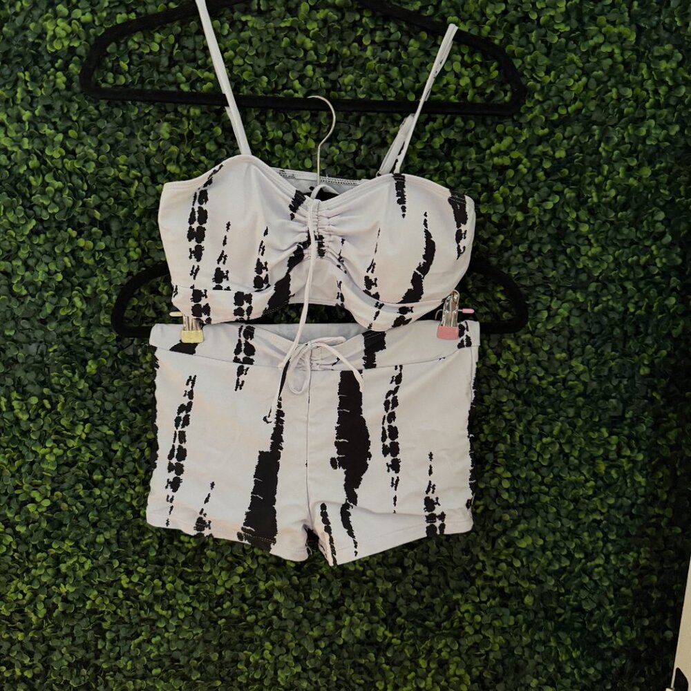 Black White Bikini Set High Waisted Shorts Swimsuit 2-Piece Size S